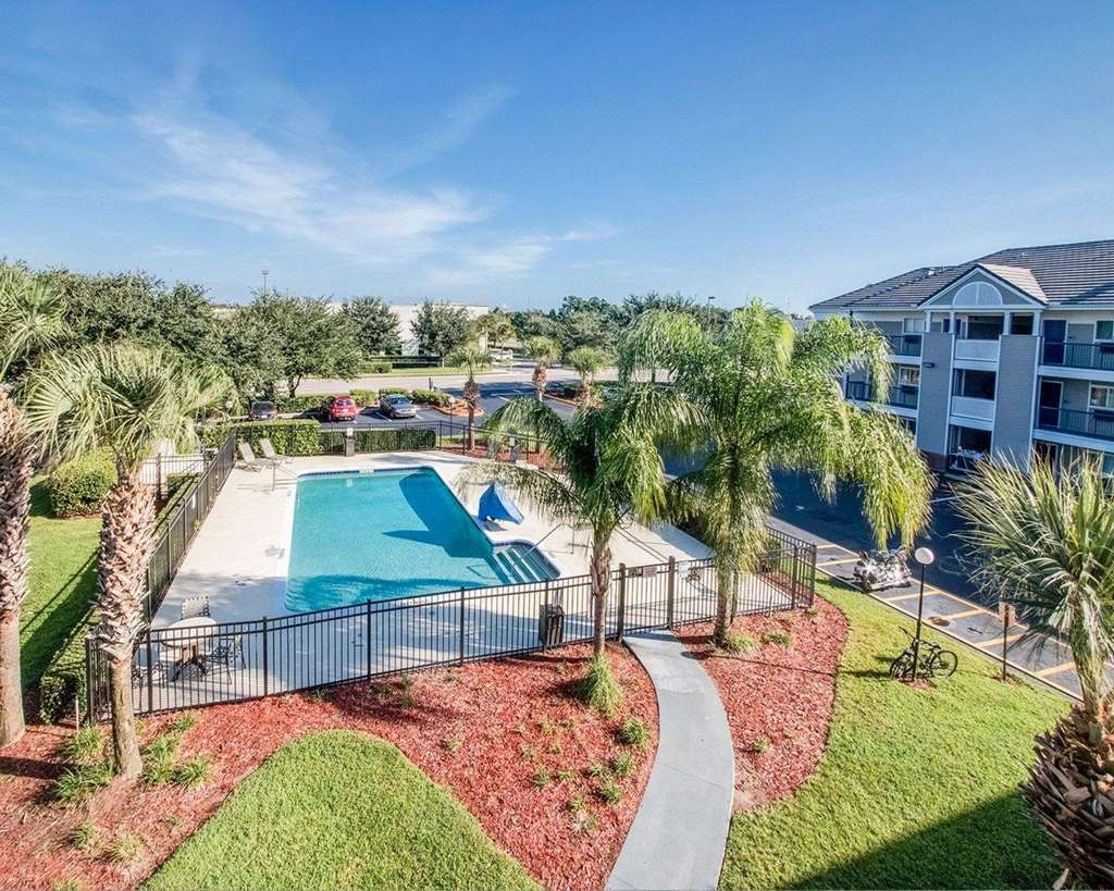 Hometowne Studios By Red Roof Orlando South Williamsburg Faciliteter billede